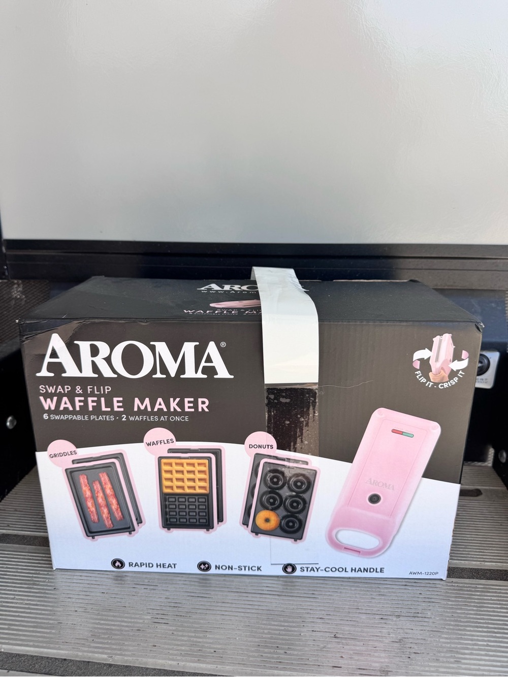 AROMA 3-in-1 Waffle, Donut, Stovetop Grddle